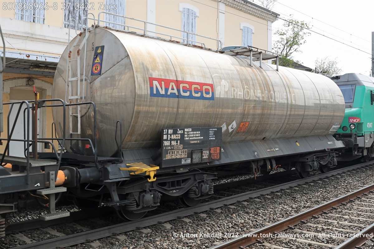 807868966-8_37 0422 Zacs.JPG